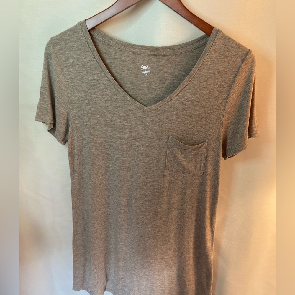 Mossimo, Tan shirt, Size Small